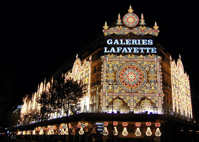 Parigi-Illuminazione-Galeries-La-Fayette-1