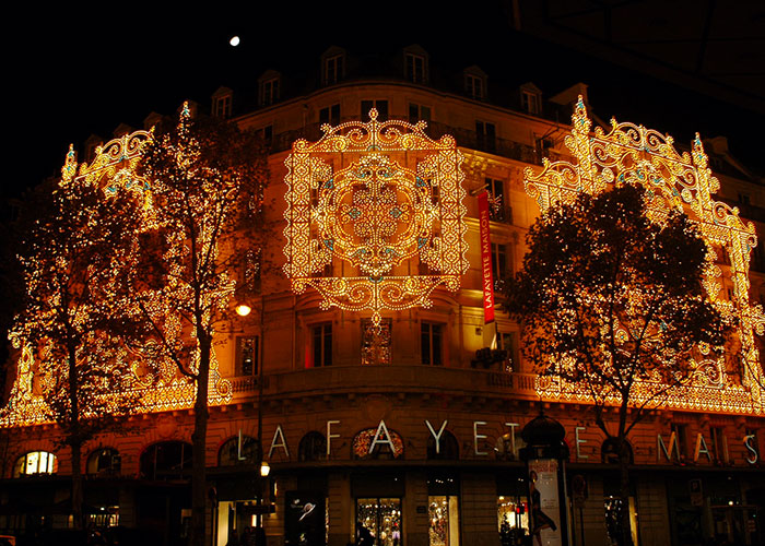 Parigi-Illuminazione-Galeries-La-Fayette-3